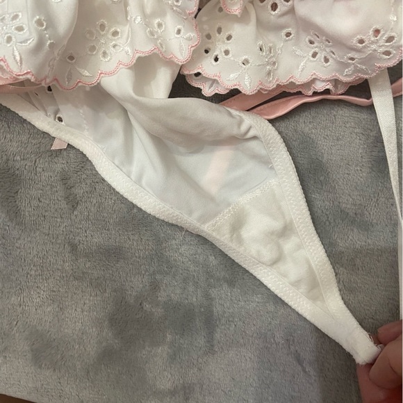 New! For love and lemons swirl eyelet bodysuit teddy lingerie 24590 - Picture 10 of 14